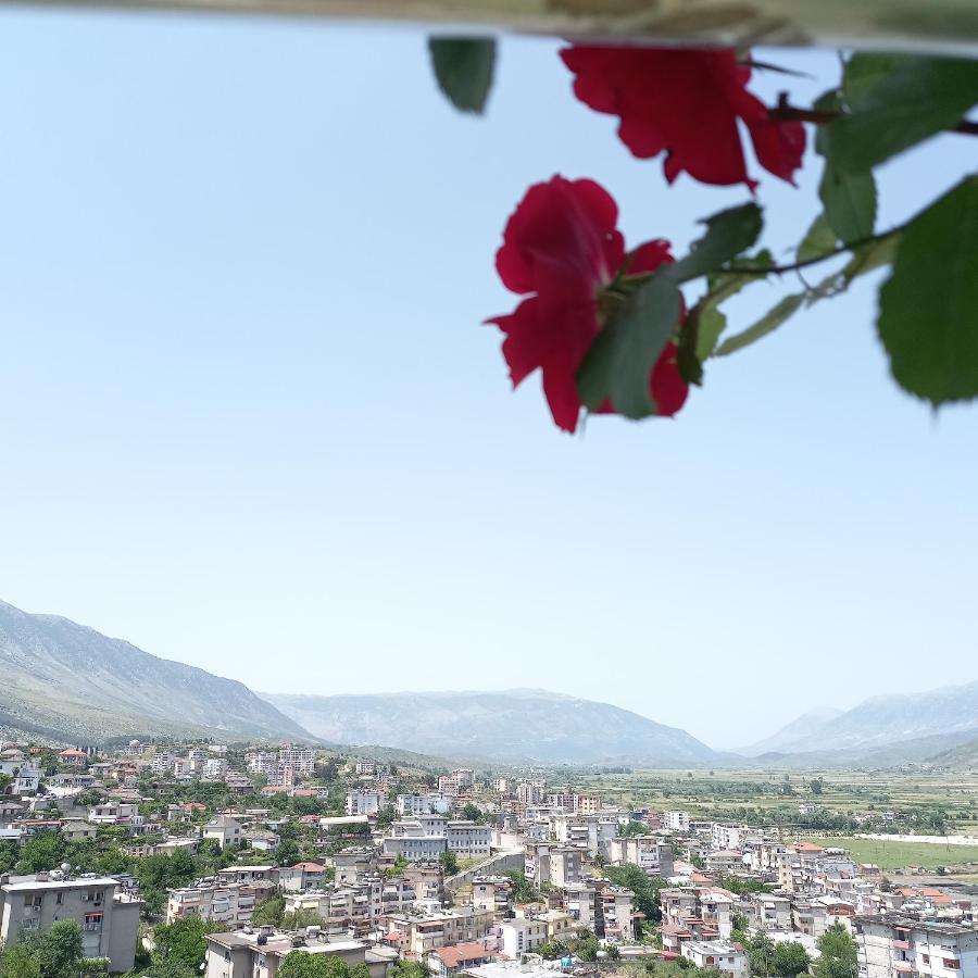 Vladimir Estate Hotel Gjirokastër Exterior foto